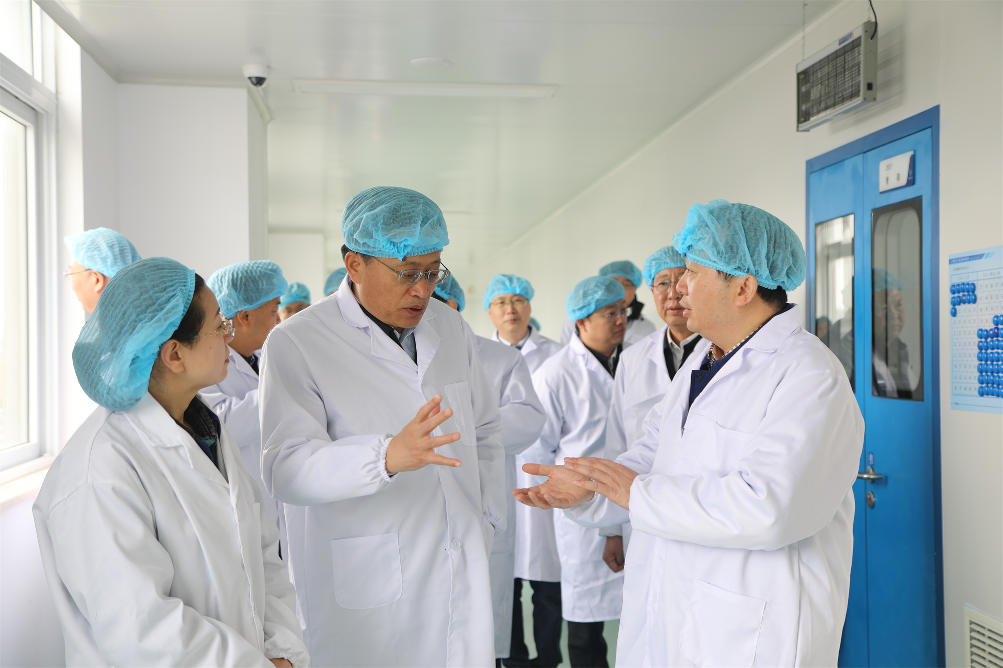 江苏省副省长胡广杰一行莅临世纪精能药业调研指导